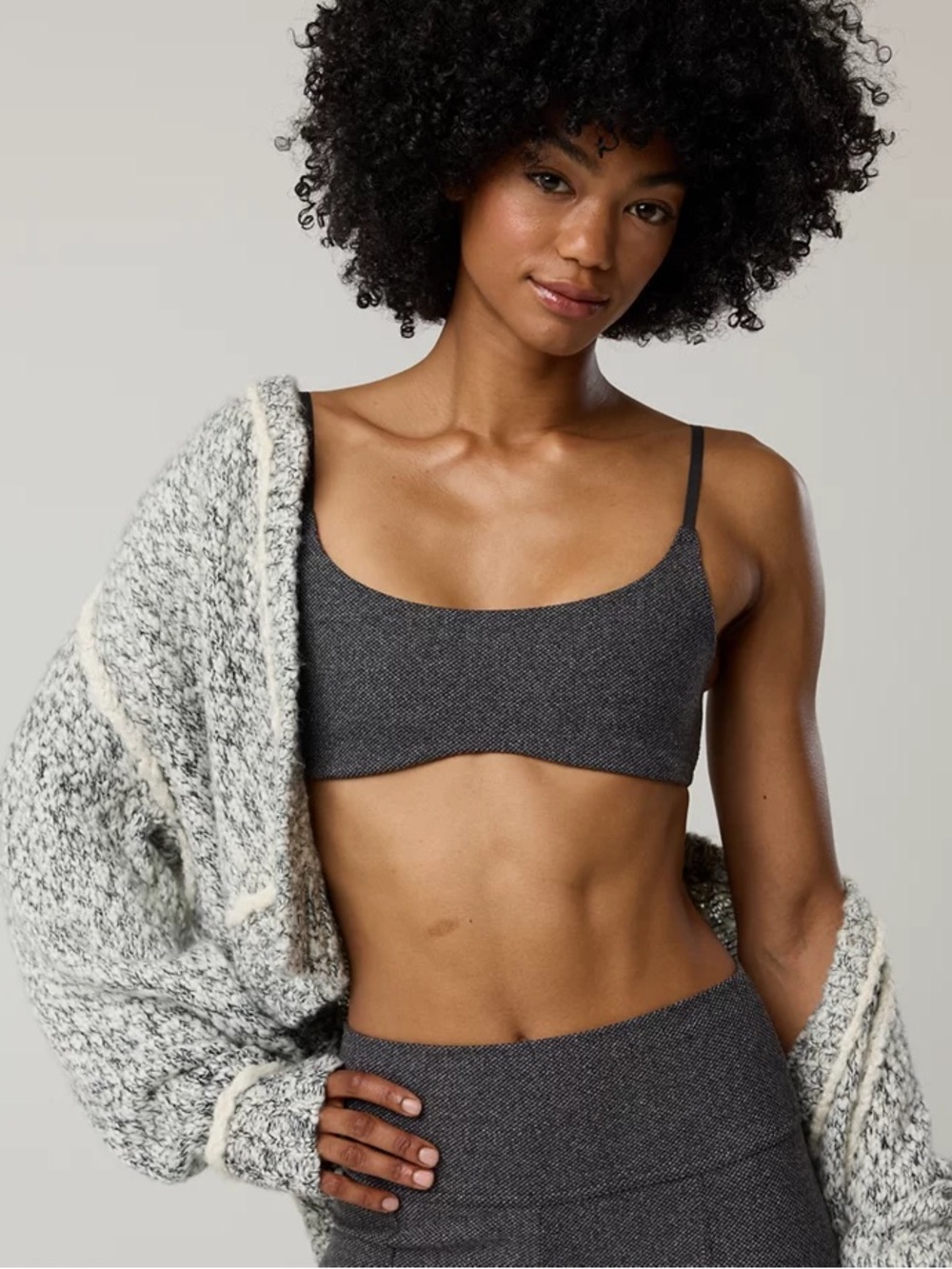 OFFLINE By Aerie Twill Curved Band Sports Bra Silver NWT Medium MSRP $40